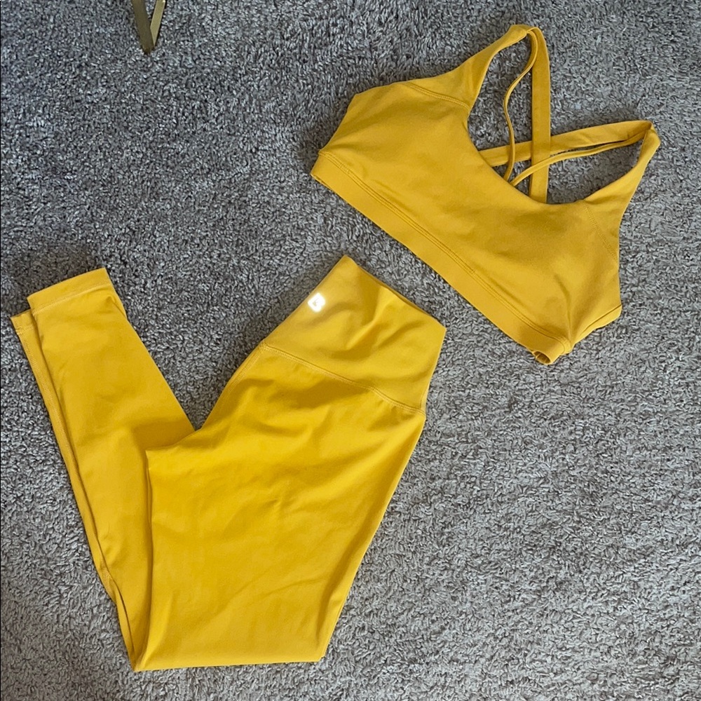 Buffbunny Sports Bra and Leggings Set